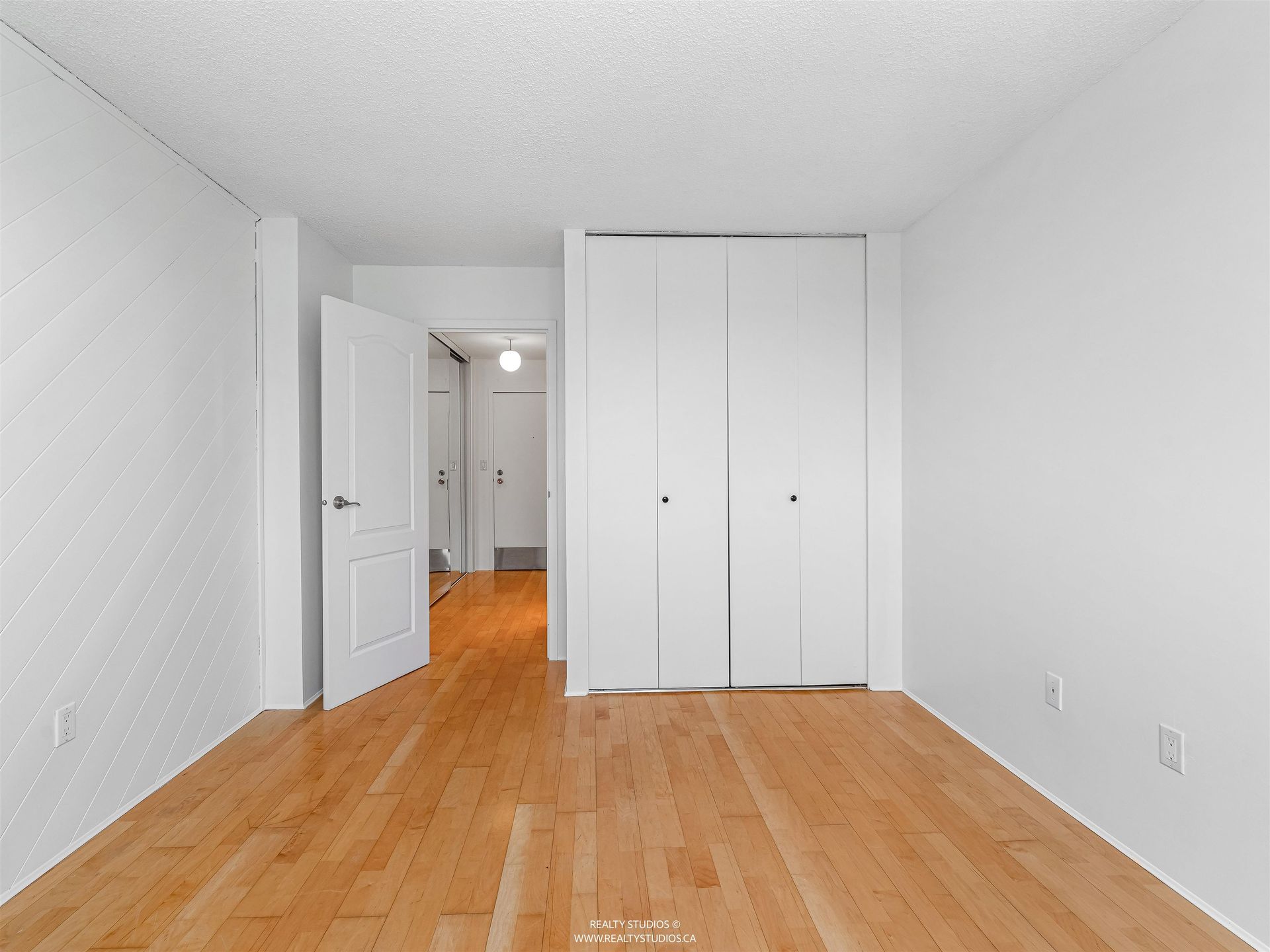 145-st-georges-avenue-lower-lonsdale-north-vancouver-21 at 1605 - 145 St. Georges Avenue, Lower Lonsdale, North Vancouver