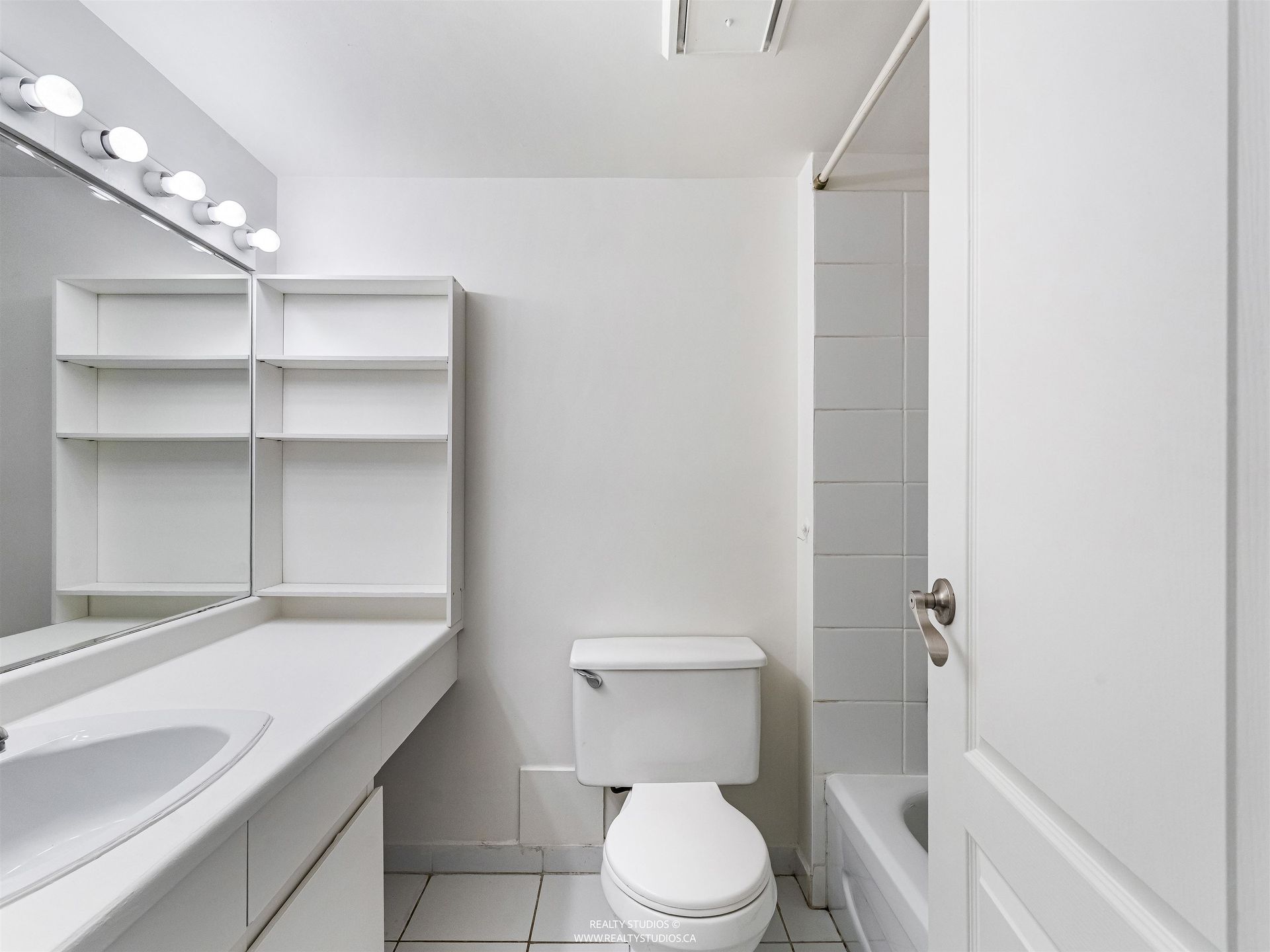 145-st-georges-avenue-lower-lonsdale-north-vancouver-26 at 1605 - 145 St. Georges Avenue, Lower Lonsdale, North Vancouver