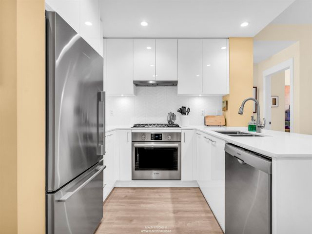 715-w-15th-street-mosquito-creek-north-vancouver-23 at 206 - 715 W 15th Street, Mosquito Creek, North Vancouver