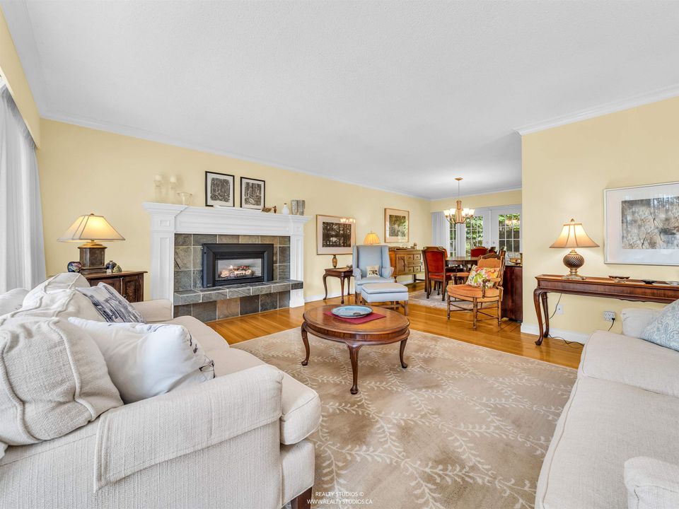 1202 Bracknell Crescent2