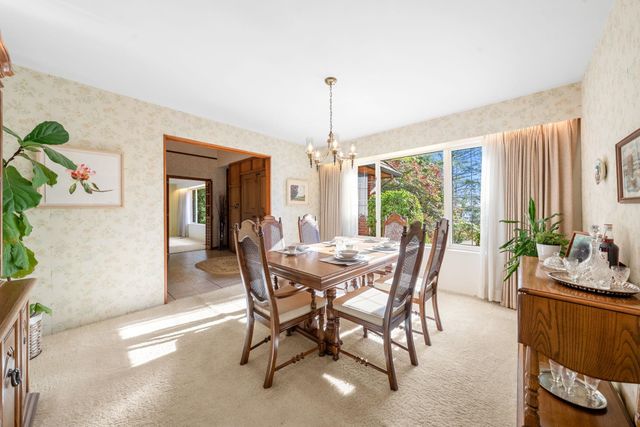 895-elveden-row-british-properties-west-vancouver-07 at 895 Elveden Row, British Properties, West Vancouver