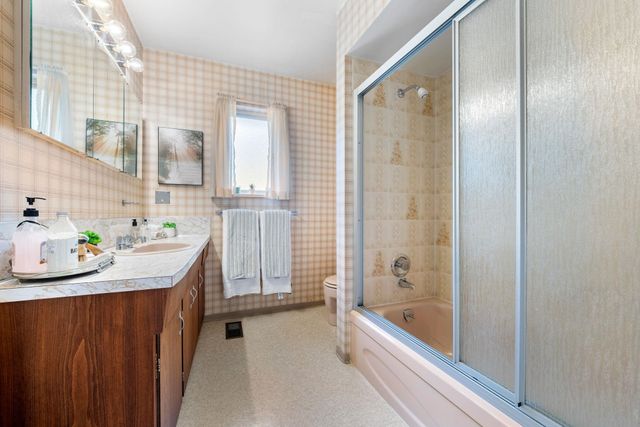 895-elveden-row-british-properties-west-vancouver-26 at 895 Elveden Row, British Properties, West Vancouver