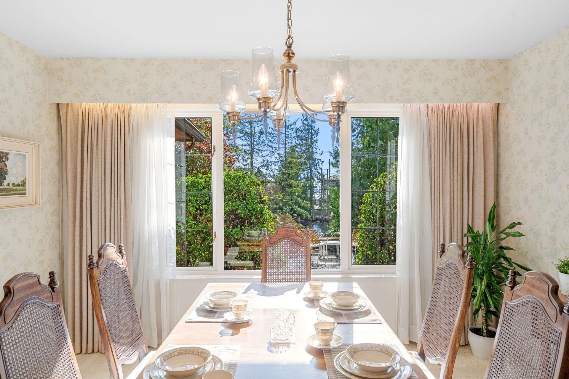 895-elveden-row-british-properties-west-vancouver-06 at 895 Elveden Row, British Properties, West Vancouver