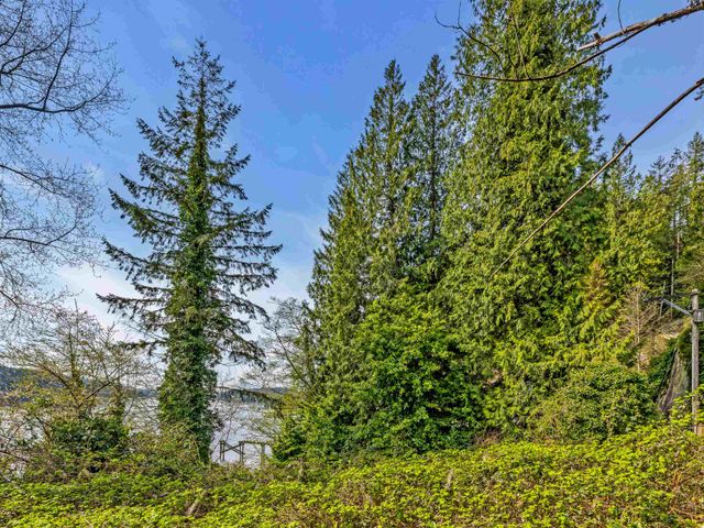 lot-3-sunshine-falls-lane-woodlands-sunshine-cascade-north-vancouver-10 at LOT 3 Sunshine Falls Lane, Woodlands-Sunshine-Cascade, North Vancouver