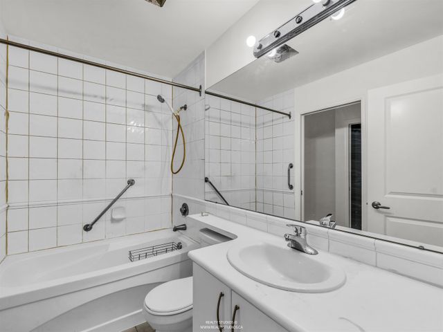 3151-connaught-crescent-edgemont-north-vancouver-12 at 206 - 3151 Connaught Crescent, Edgemont, North Vancouver