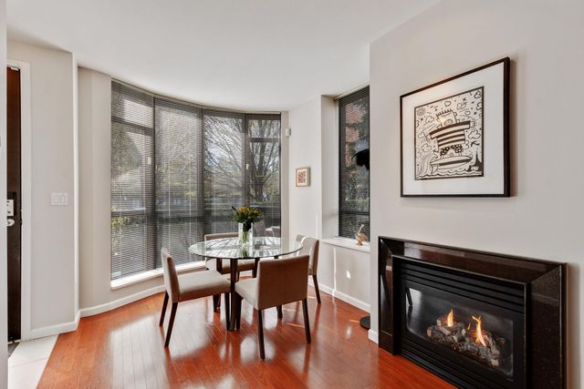 168-w-1st-street-lower-lonsdale-north-vancouver-04 at 168 W 1st Street, Lower Lonsdale, North Vancouver