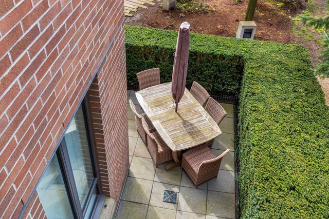 168-w-1st-street-lower-lonsdale-north-vancouver-14 at 168 W 1st Street, Lower Lonsdale, North Vancouver