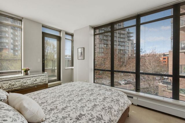 168-w-1st-street-lower-lonsdale-north-vancouver-16 at 168 W 1st Street, Lower Lonsdale, North Vancouver