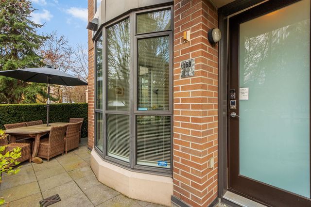 168-w-1st-street-lower-lonsdale-north-vancouver-25 at 168 W 1st Street, Lower Lonsdale, North Vancouver