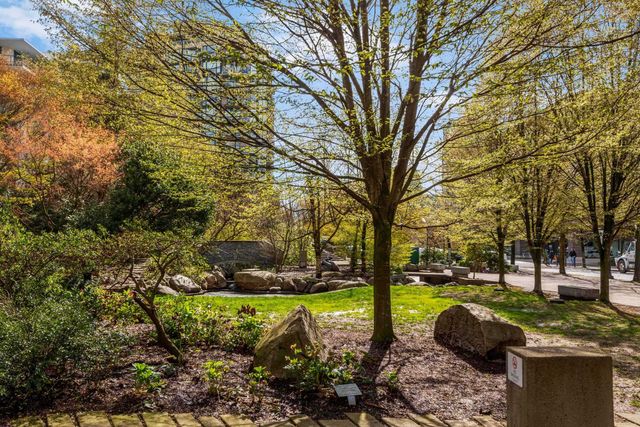 168-w-1st-street-lower-lonsdale-north-vancouver-28 at 168 W 1st Street, Lower Lonsdale, North Vancouver