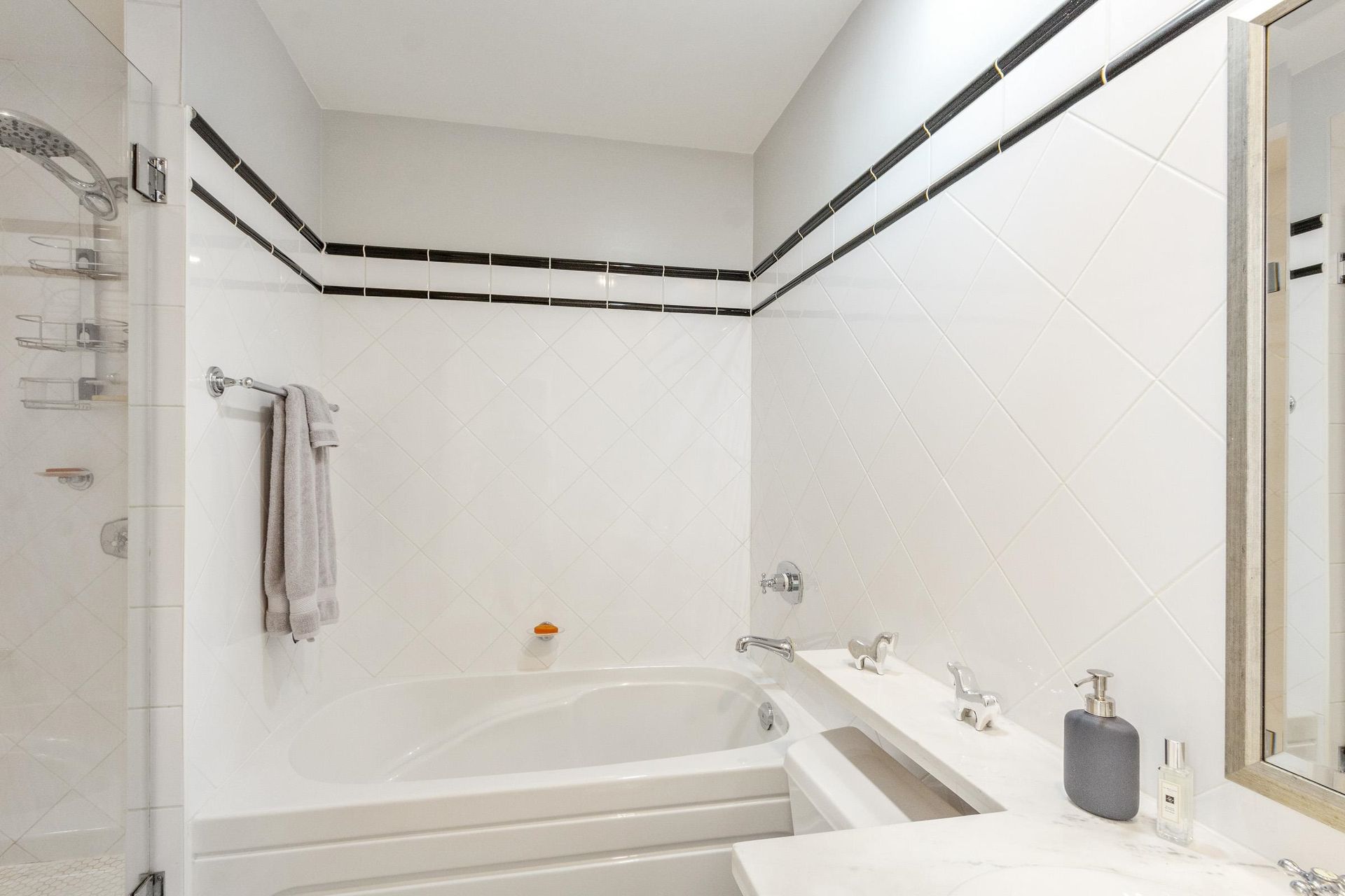 168-w-1st-street-lower-lonsdale-north-vancouver-19 at 168 W 1st Street, Lower Lonsdale, North Vancouver