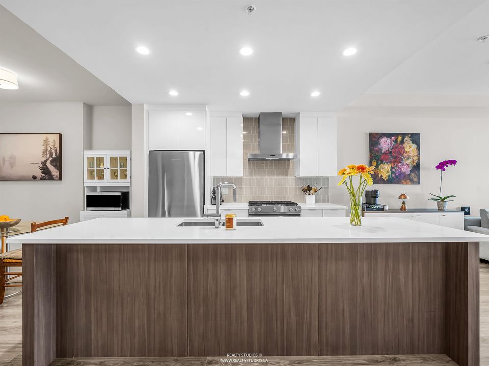 401 - 1496 Charlotte Road0