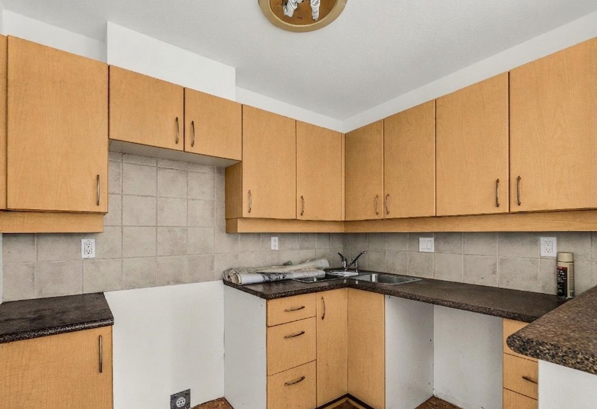 3151-connaught-crescent-edgemont-north-vancouver-08 at 206 - 3151 Connaught Crescent, Edgemont, North Vancouver