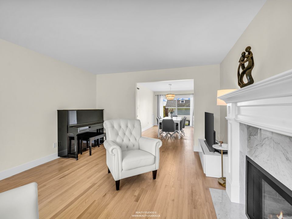 1405 20th Street3