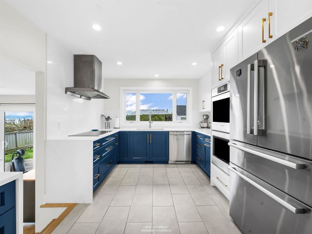 1405-20th-street-ambleside-west-vancouver-06 at 1405 20th Street, Ambleside, West Vancouver