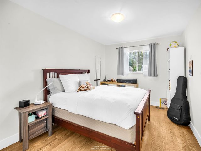 1405-20th-street-ambleside-west-vancouver-11 at 1405 20th Street, Ambleside, West Vancouver