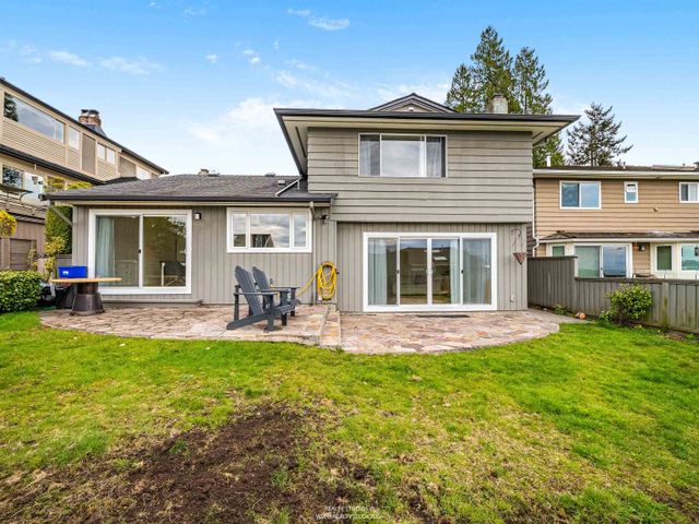 1405-20th-street-ambleside-west-vancouver-17 at 1405 20th Street, Ambleside, West Vancouver