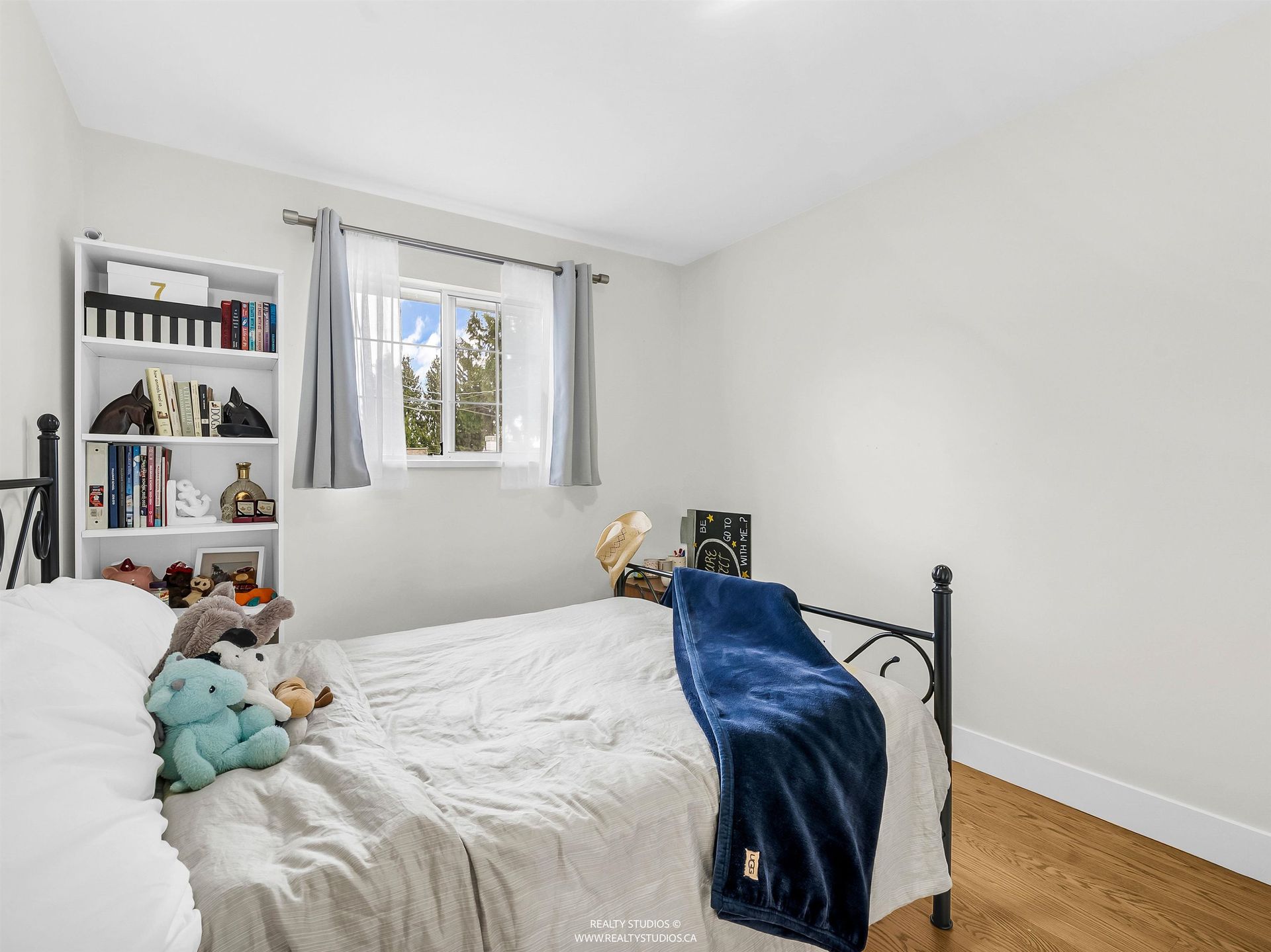 1405-20th-street-ambleside-west-vancouver-12 at 1405 20th Street, Ambleside, West Vancouver