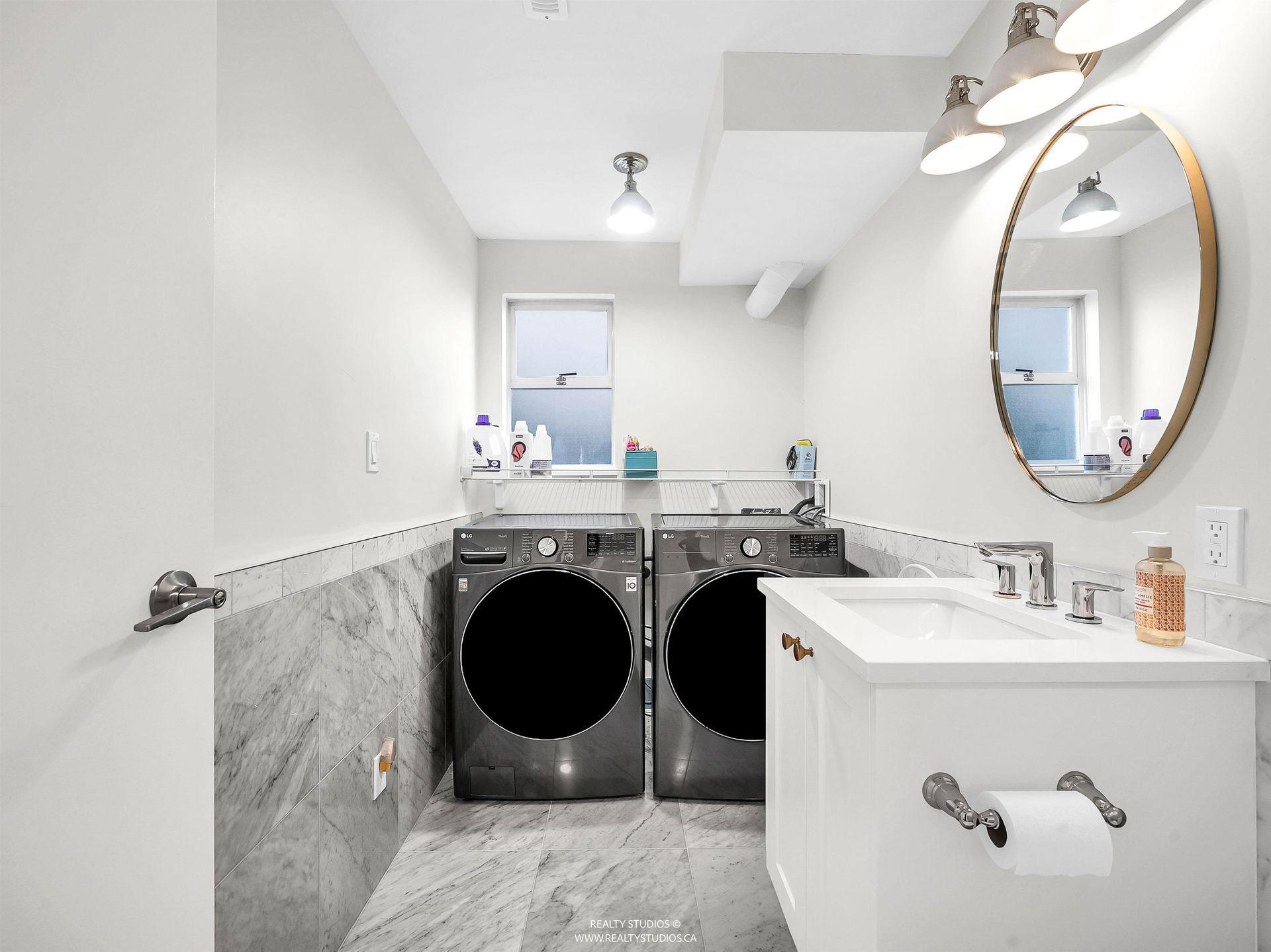 1405-20th-street-ambleside-west-vancouver-16 at 1405 20th Street, Ambleside, West Vancouver