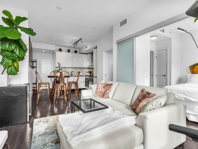 1283-howe-street-downtown-vw-vancouver-west-02 at 3305 - 1283 Howe Street, Downtown VW, Vancouver West