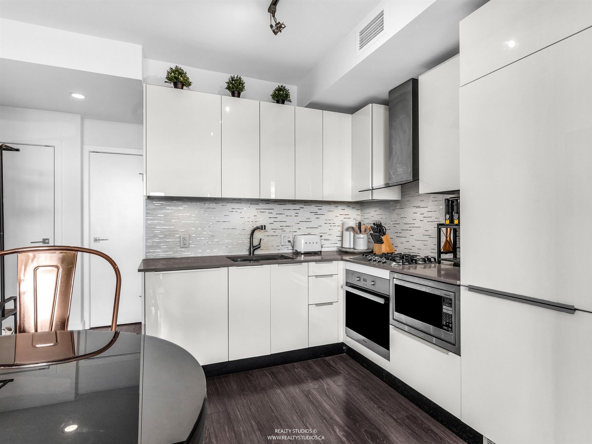 1283-howe-street-downtown-vw-vancouver-west-08 at 3305 - 1283 Howe Street, Downtown VW, Vancouver West