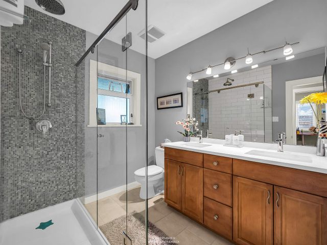 938-beaumont-drive-edgemont-north-vancouver-16 at 938 Beaumont Drive, Edgemont, North Vancouver