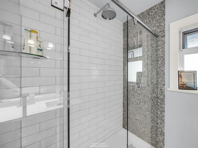 938-beaumont-drive-edgemont-north-vancouver-17 at 938 Beaumont Drive, Edgemont, North Vancouver