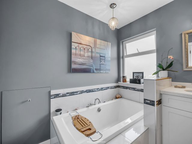 938-beaumont-drive-edgemont-north-vancouver-26 at 938 Beaumont Drive, Edgemont, North Vancouver