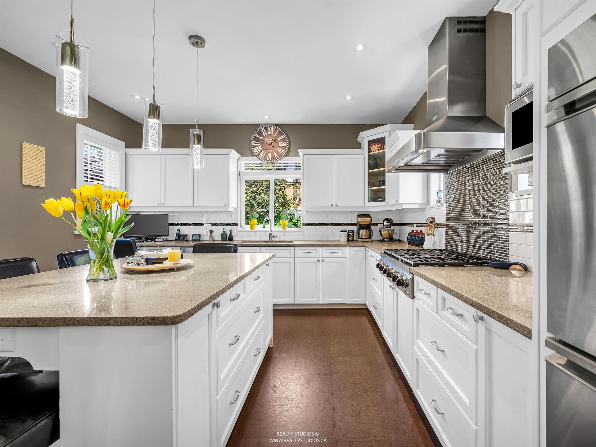 938-beaumont-drive-edgemont-north-vancouver-09 at 938 Beaumont Drive, Edgemont, North Vancouver