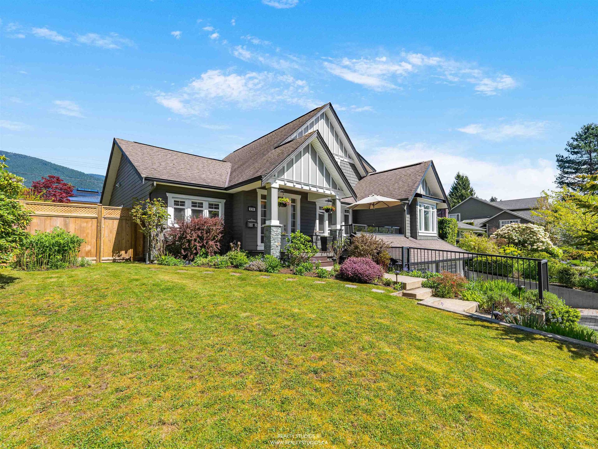 938-beaumont-drive-edgemont-north-vancouver-39 at 938 Beaumont Drive, Edgemont, North Vancouver