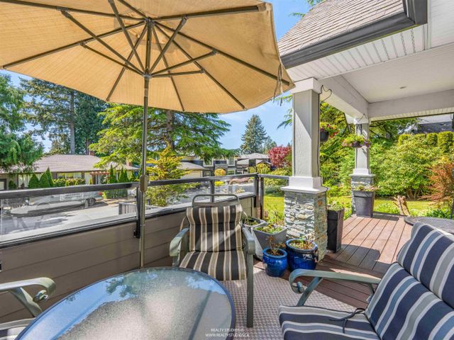 938-beaumont-drive-edgemont-north-vancouver-03 at 938 Beaumont Drive, Edgemont, North Vancouver