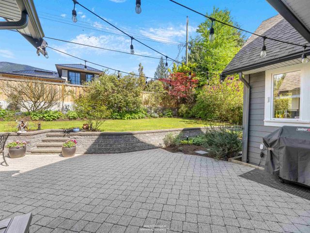 938-beaumont-drive-edgemont-north-vancouver-14 at 938 Beaumont Drive, Edgemont, North Vancouver