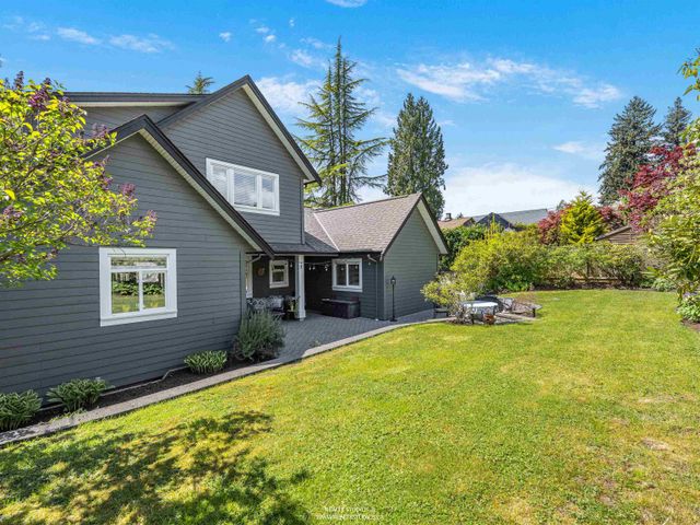 938-beaumont-drive-edgemont-north-vancouver-34 at 938 Beaumont Drive, Edgemont, North Vancouver