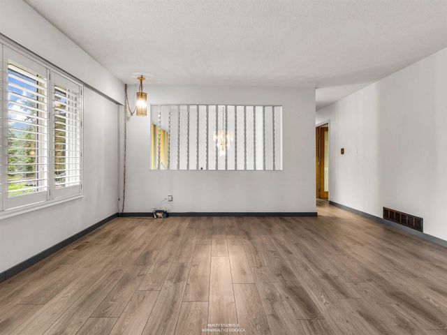 2599-masefield-road-lynn-valley-north-vancouver-17 at 2599 Masefield Road, Lynn Valley, North Vancouver