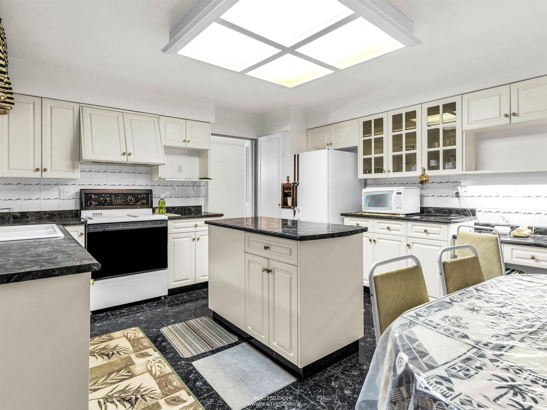 2599-masefield-road-lynn-valley-north-vancouver-20 at 2599 Masefield Road, Lynn Valley, North Vancouver