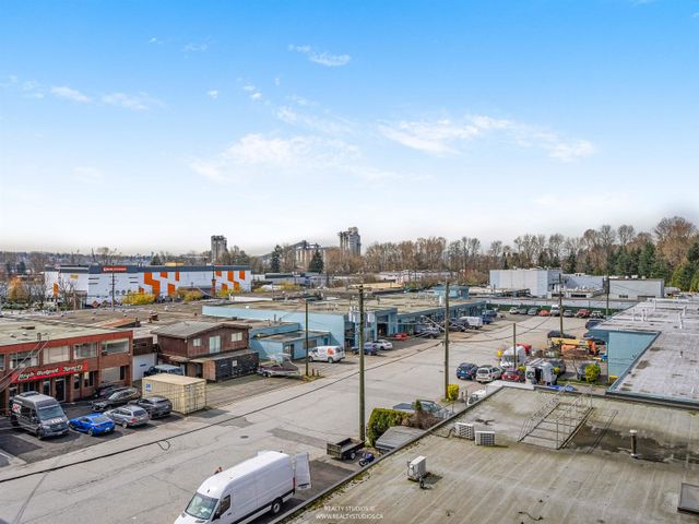 1496-charlotte-road-lynnmour-north-vancouver-31 at 401 - 1496 Charlotte Road, Lynnmour, North Vancouver