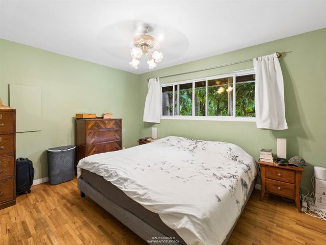 1525-avonlynn-crescent-westlynn-north-vancouver-12 at 1525 Avonlynn Crescent, Westlynn, North Vancouver