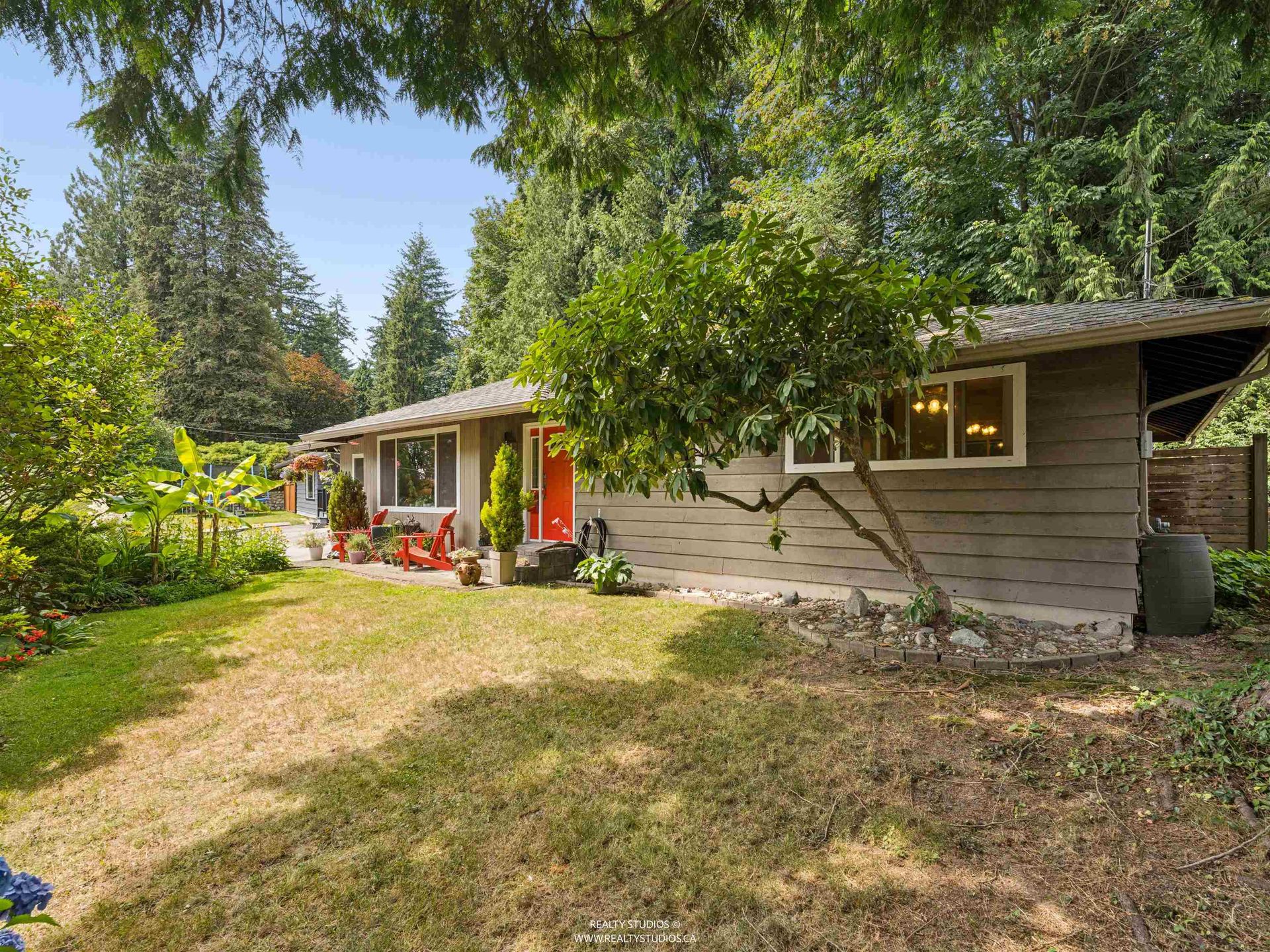 1525-avonlynn-crescent-westlynn-north-vancouver-21 at 1525 Avonlynn Crescent, Westlynn, North Vancouver