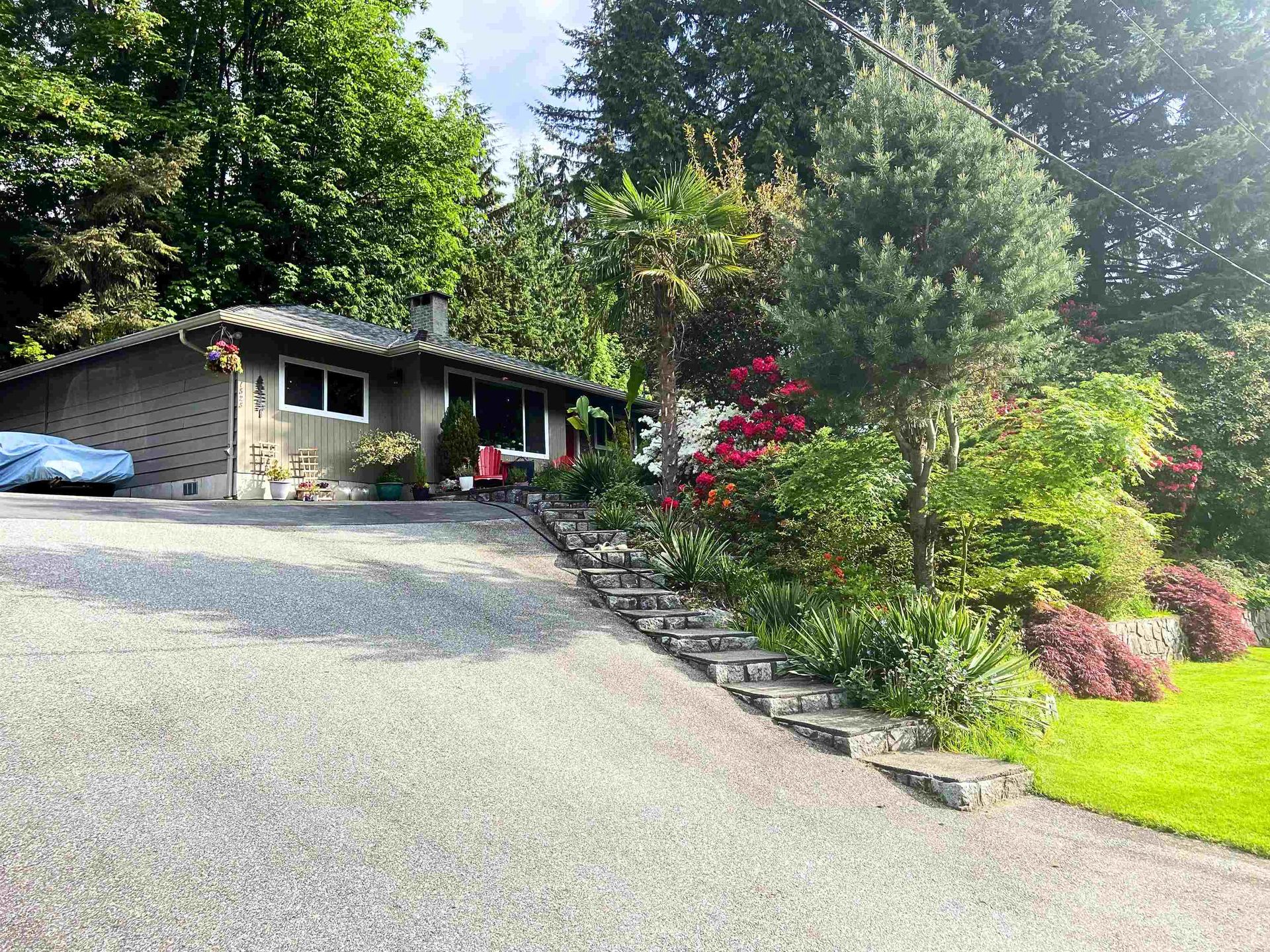 1525-avonlynn-crescent-westlynn-north-vancouver-31 at 1525 Avonlynn Crescent, Westlynn, North Vancouver