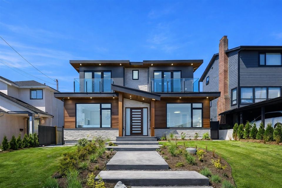 356 W 28th Street0
