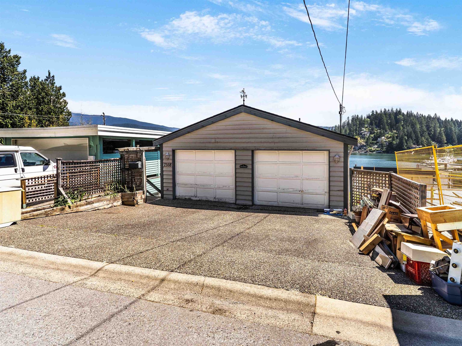 2558-panorama-drive-deep-cove-north-vancouver-16 at 2558 Panorama Drive, Deep Cove, North Vancouver