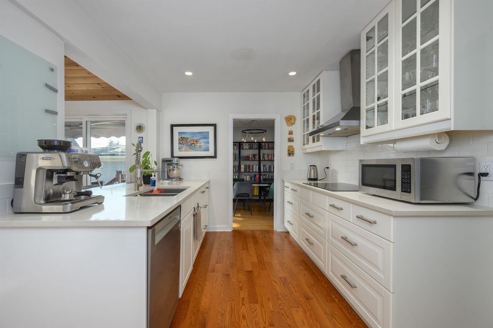 3342 Fromme Road4
