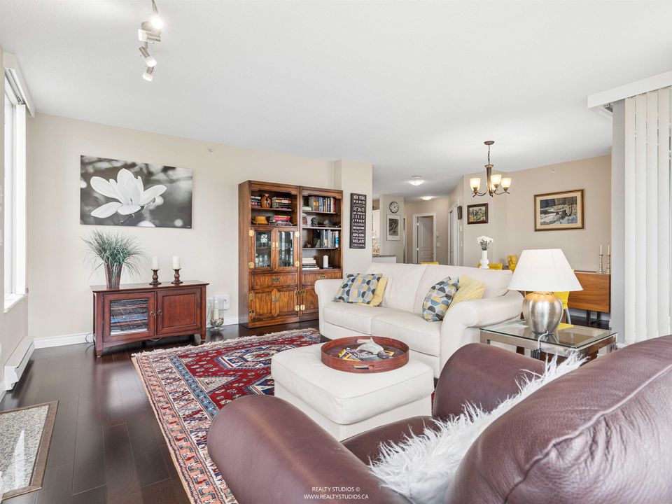 603 - 588 16th Street4