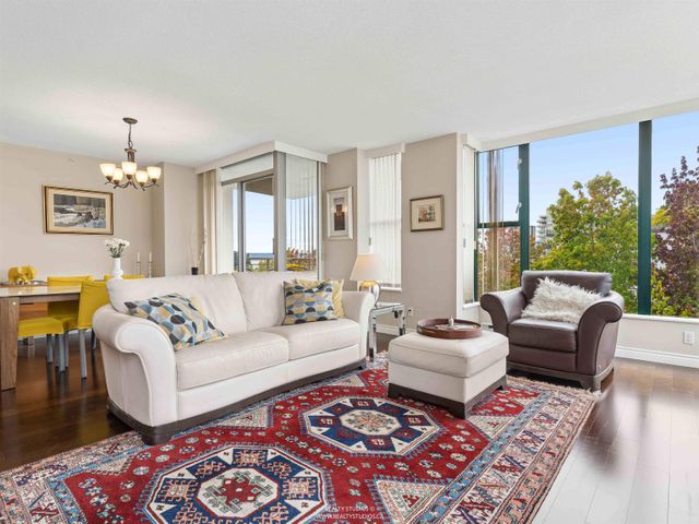 588-16th-street-ambleside-west-vancouver-08 at 603 - 588 16th Street, Ambleside, West Vancouver