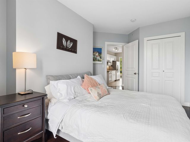588-16th-street-ambleside-west-vancouver-21 at 603 - 588 16th Street, Ambleside, West Vancouver