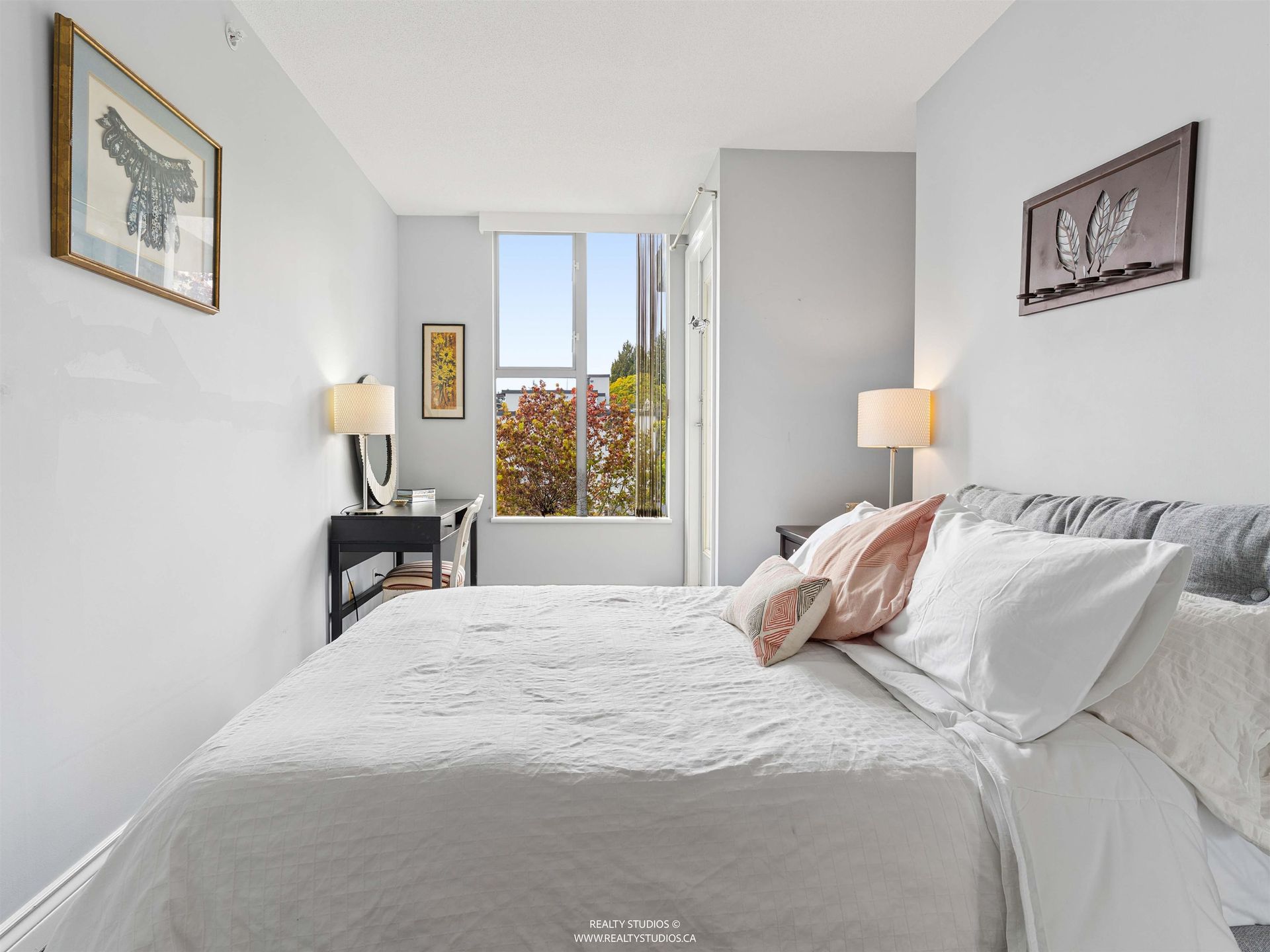 588-16th-street-ambleside-west-vancouver-22 at 603 - 588 16th Street, Ambleside, West Vancouver