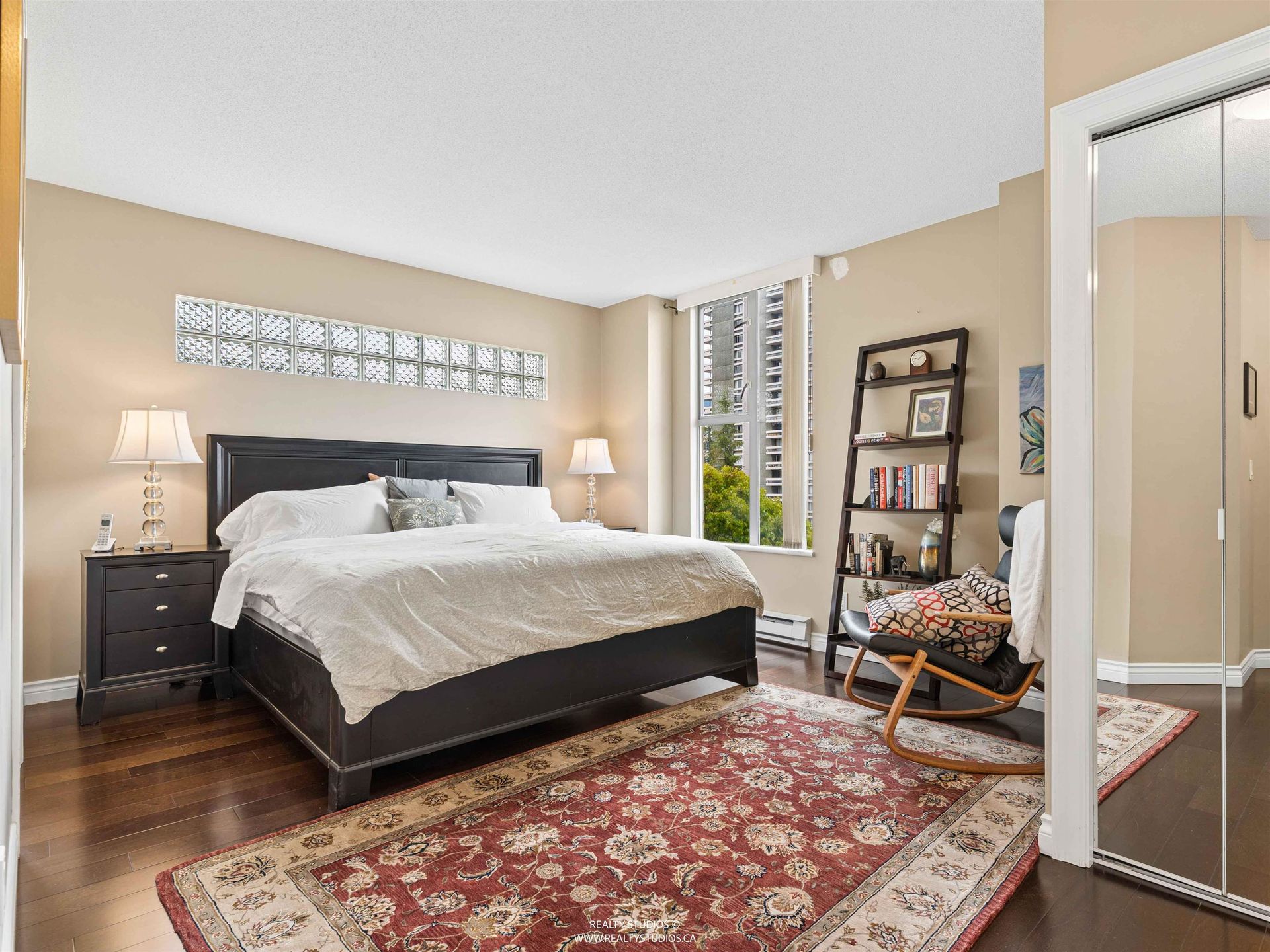 588-16th-street-ambleside-west-vancouver-29 at 603 - 588 16th Street, Ambleside, West Vancouver