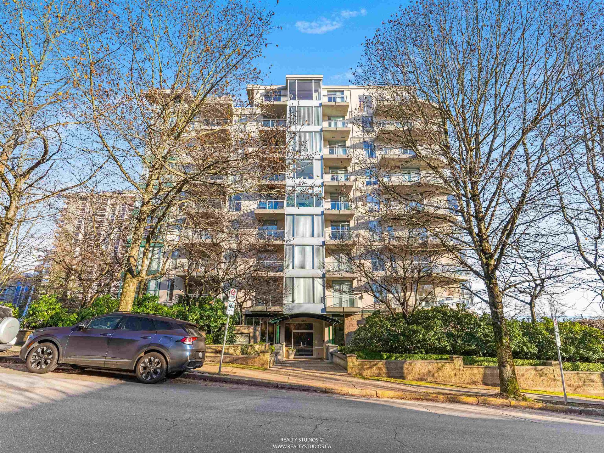 588-16th-street-ambleside-west-vancouver-36 at 603 - 588 16th Street, Ambleside, West Vancouver