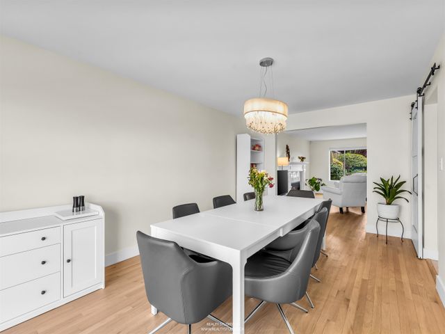 1405-20th-street-ambleside-west-vancouver-08 at 1405 20th Street, Ambleside, West Vancouver