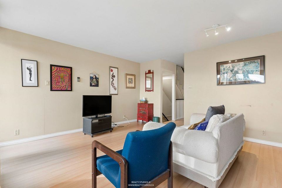 1459 Clyde Avenue2